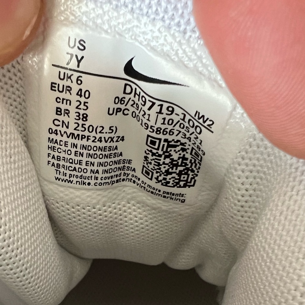 Nike Air More Uptempo White Midnight Navy Grade School GS - Picture 9 of 12